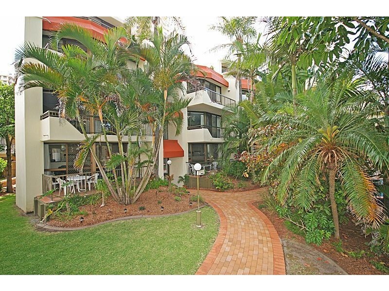 16/117 Old Burleigh Rd, Broadbeach QLD 4218