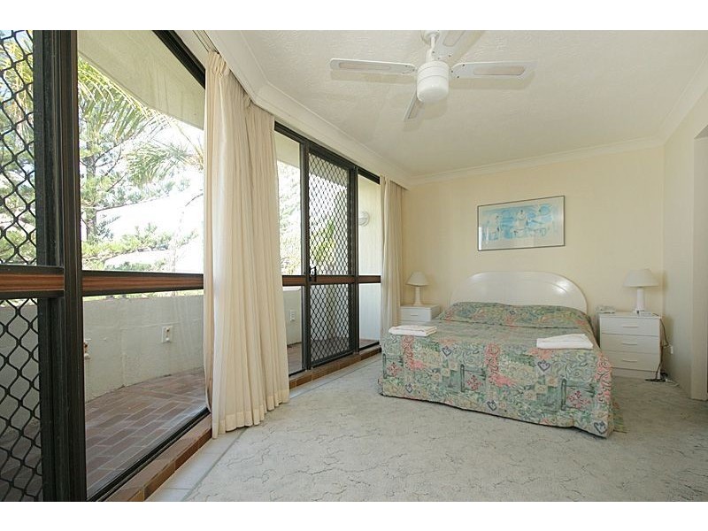 16/117 Old Burleigh Rd, Broadbeach QLD 4218