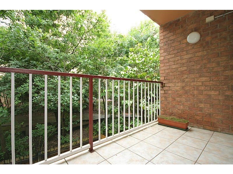 1/33 Frederick St, Taringa QLD 4068