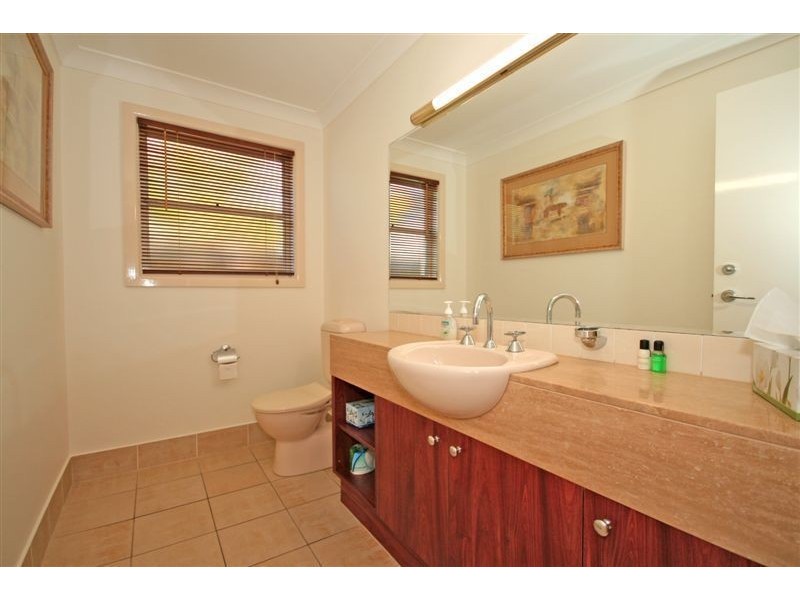 90 Long Street West, Graceville QLD 4075