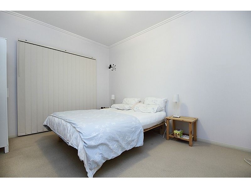 302/28 Dengate Lane, St Lucia QLD 4067