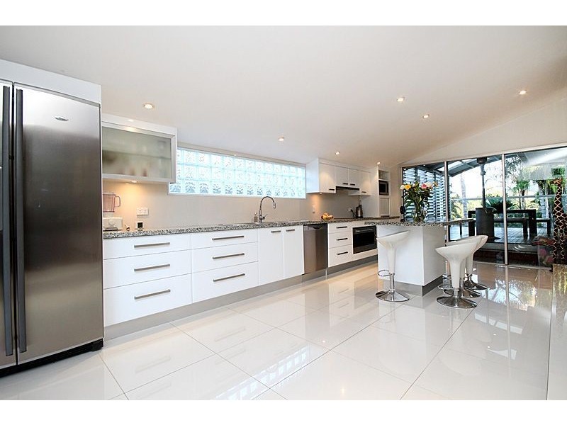 99 Jerrang St, Indooroopilly QLD 4068