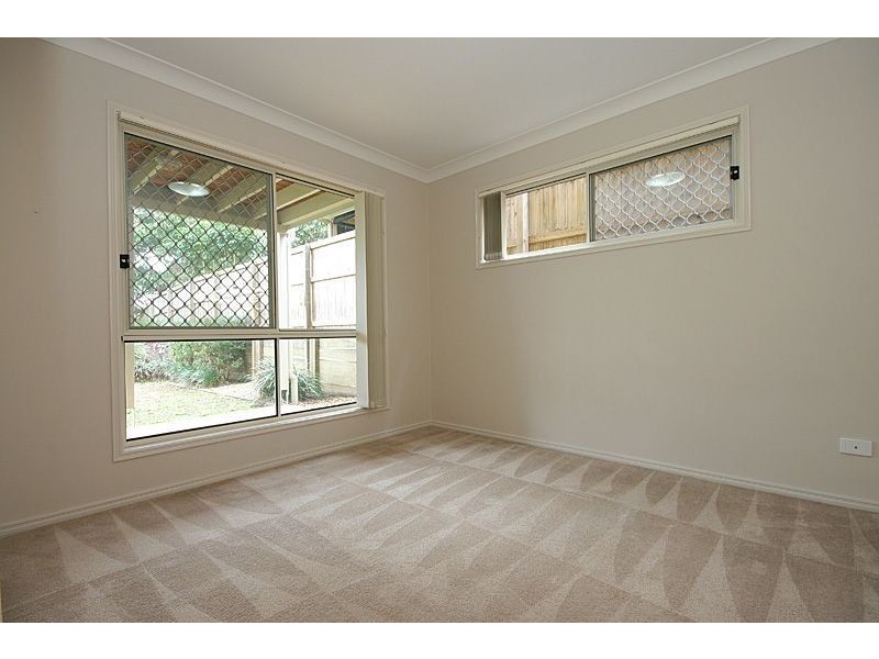 11 Kate St, Indooroopilly QLD 4068