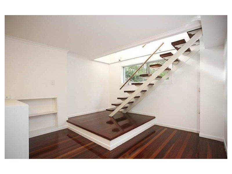 201 Jesmond Rd, Indooroopilly QLD 4068