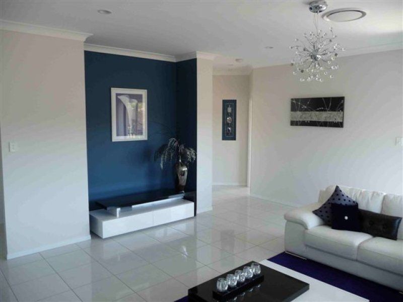 28 Waratah Cr, Springfield Lakes QLD 4300