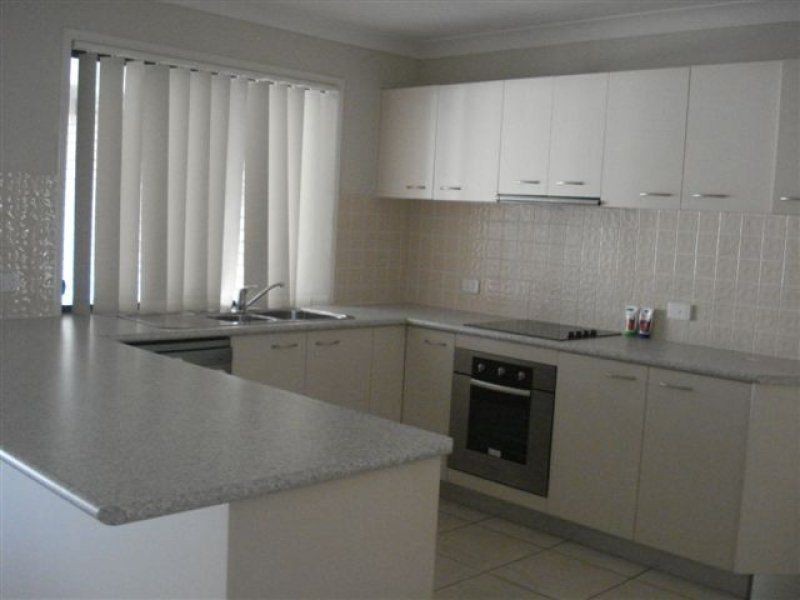 55a Lagoon Cr, Bellbowrie QLD 4070