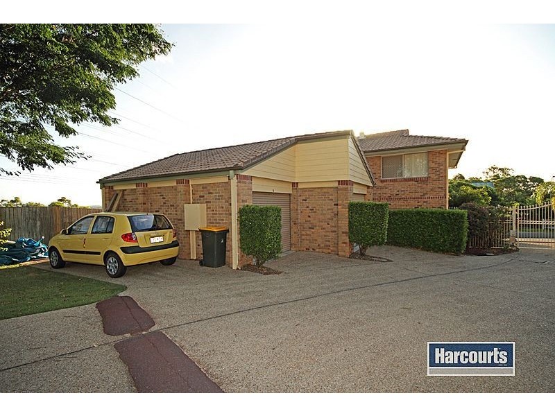 2/270 Sumners Rd, Riverhills QLD 4074