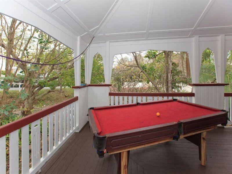 132 Sherwood Rd, Toowong QLD 4066