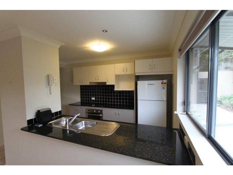 4/37 Indooroopilly Rd, Taringa QLD 4068