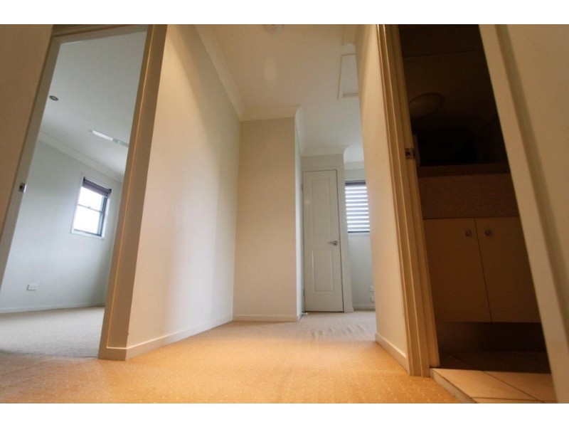 4/37 Indooroopilly Rd, Taringa QLD 4068