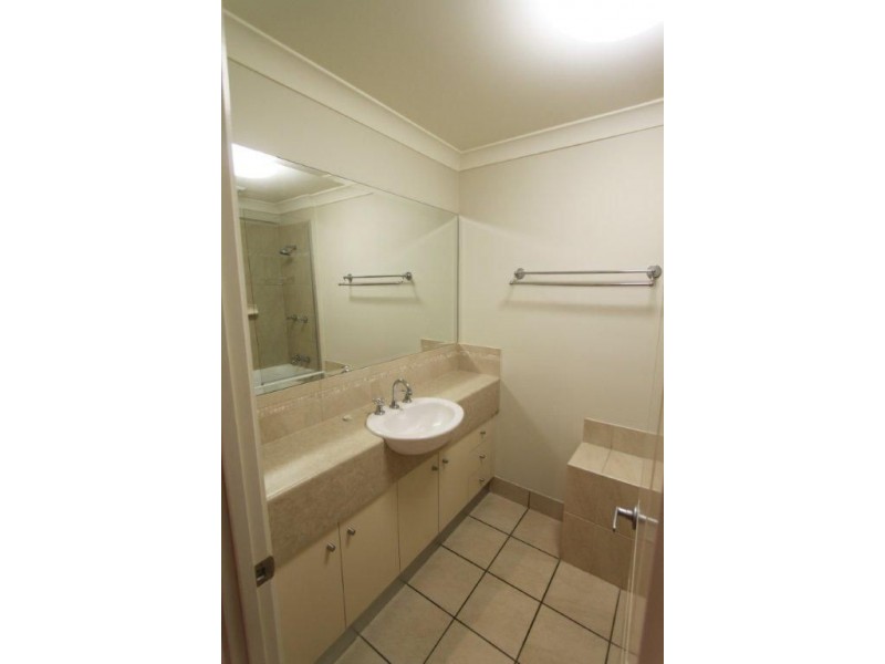 4/37 Indooroopilly Rd, Taringa QLD 4068