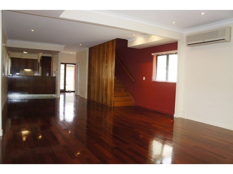 1/278 Indooroopilly Rd, Indooroopilly QLD 4068