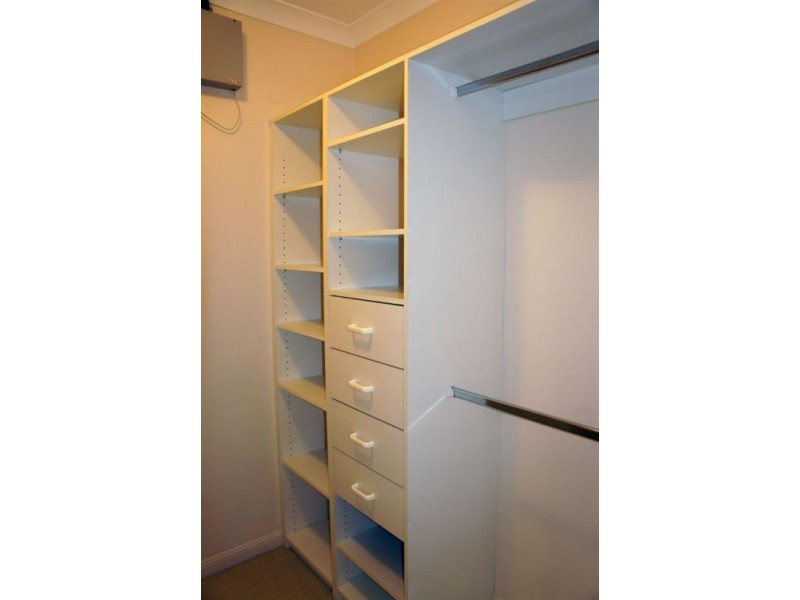 1/278 Indooroopilly Rd, Indooroopilly QLD 4068