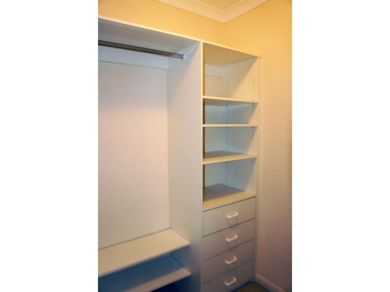 1/278 Indooroopilly Rd, Indooroopilly QLD 4068