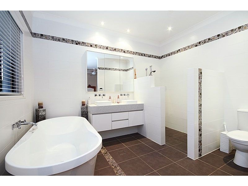 3 Luxford St, Chelmer QLD 4068