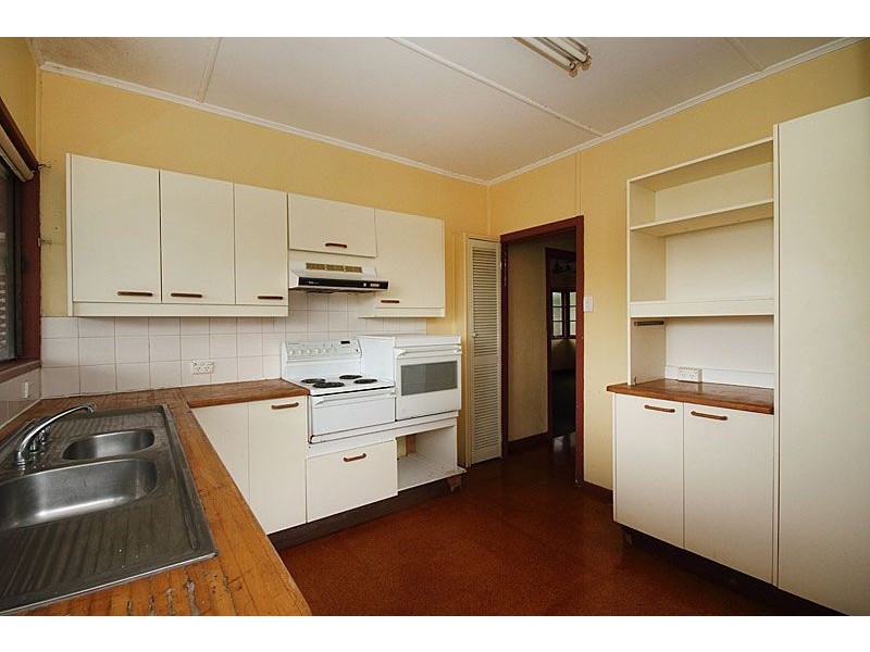47 Fig Tree Pocket Rd, Chapel Hill QLD 4069