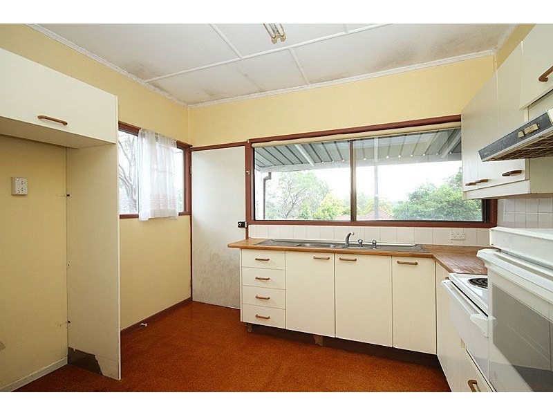 47 Fig Tree Pocket Rd, Chapel Hill QLD 4069