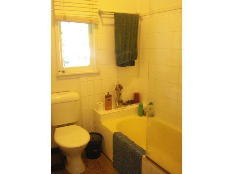 15 Tyne St, Taringa QLD 4068