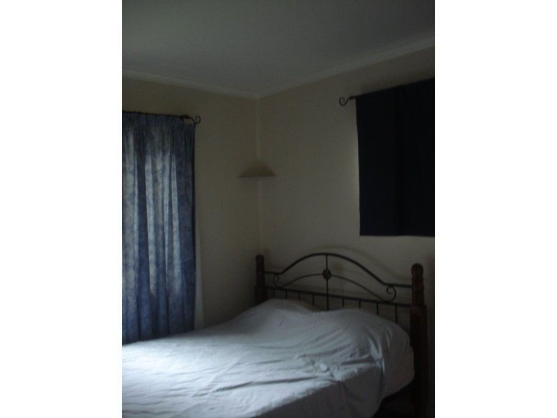 7 Kenton St, Chapel Hill QLD 4069