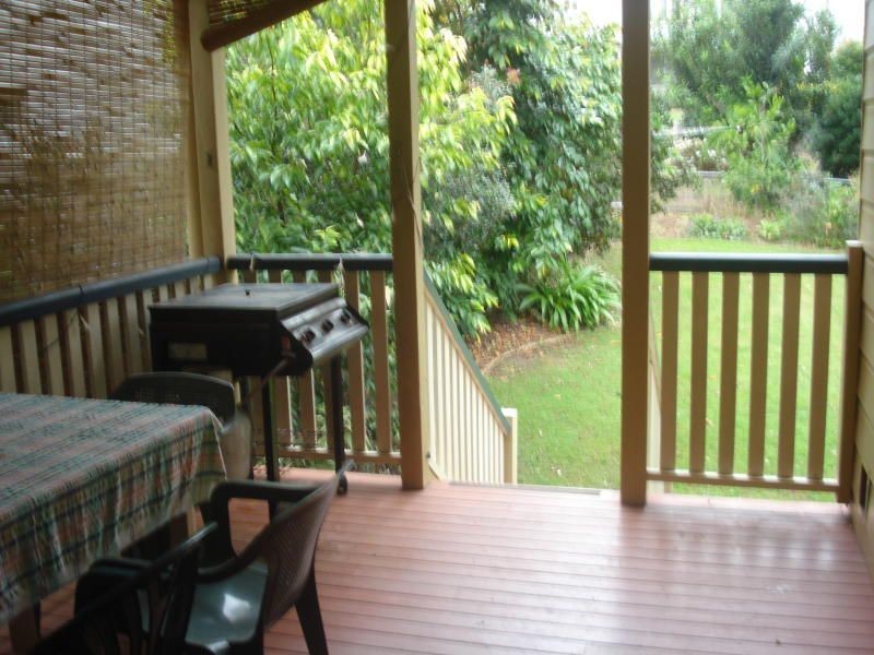 7 Kenton St, Chapel Hill QLD 4069