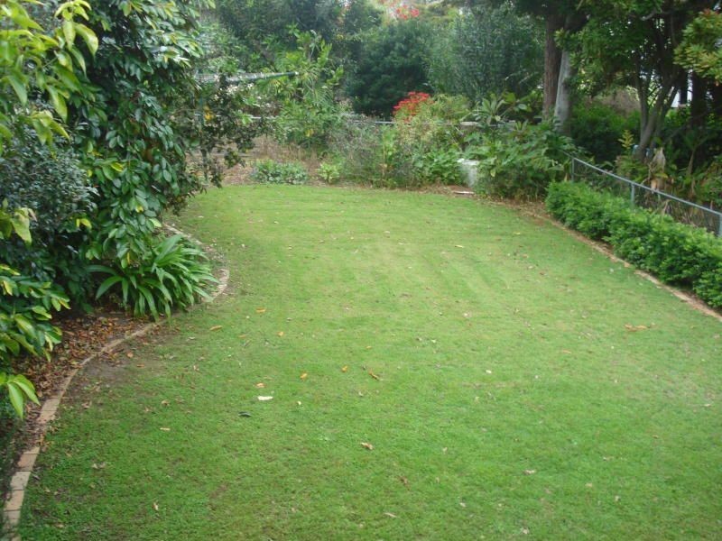 7 Kenton St, Chapel Hill QLD 4069