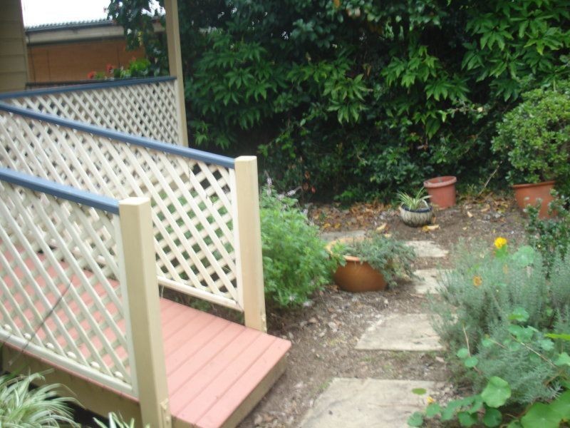 7 Kenton St, Chapel Hill QLD 4069