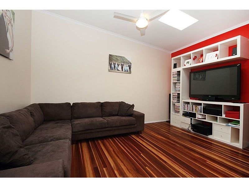 2/9 Salisbury St, Indooroopilly QLD 4068