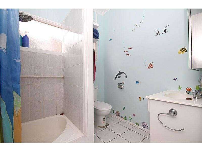 2/9 Salisbury St, Indooroopilly QLD 4068