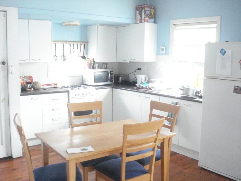 22 Alexandra Ave, Taringa QLD 4068