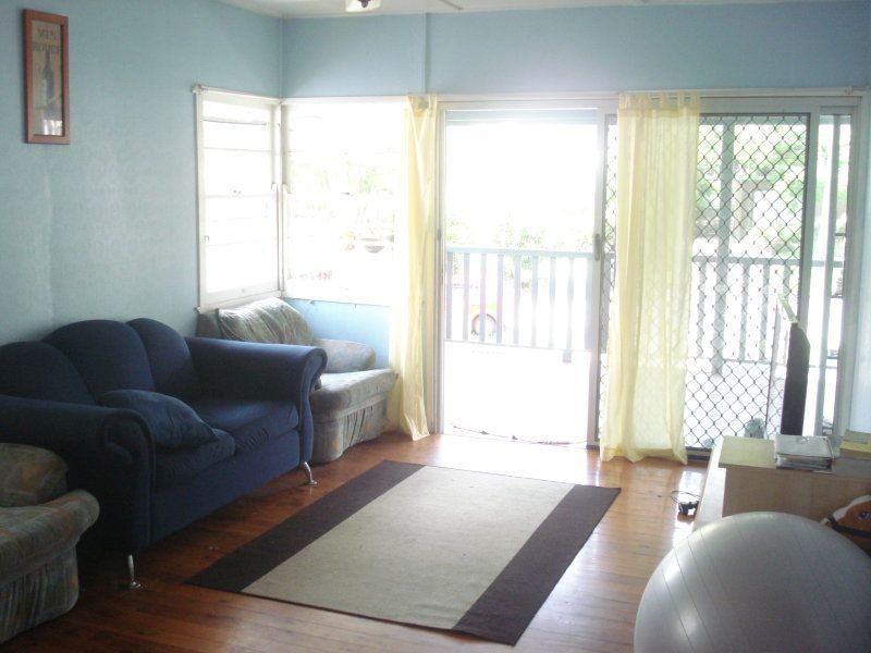 22 Alexandra Ave, Taringa QLD 4068