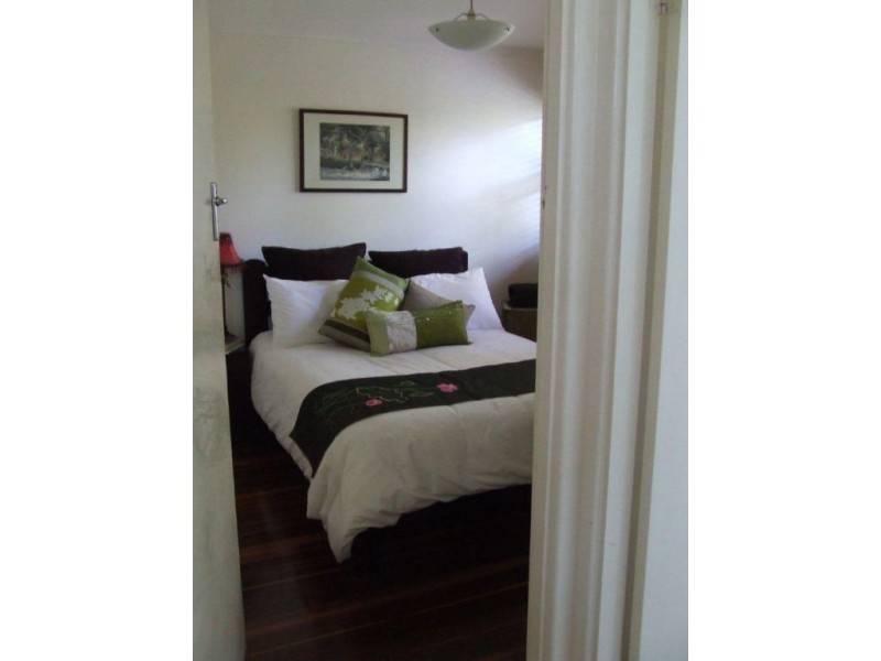 9 Salisbury st, Indooroopilly QLD 4068