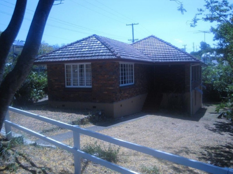 2 Hillsdon Rd, Taringa QLD 4068