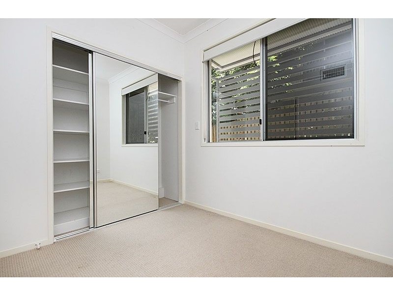 1/275 Moggill Rd, Indooroopilly QLD 4068