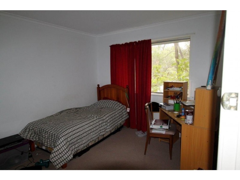 245 Chapel Hill Rd, Chapel Hill QLD 4069