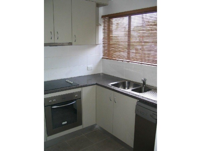 8/93 Sherwood Rd, Toowong QLD 4066