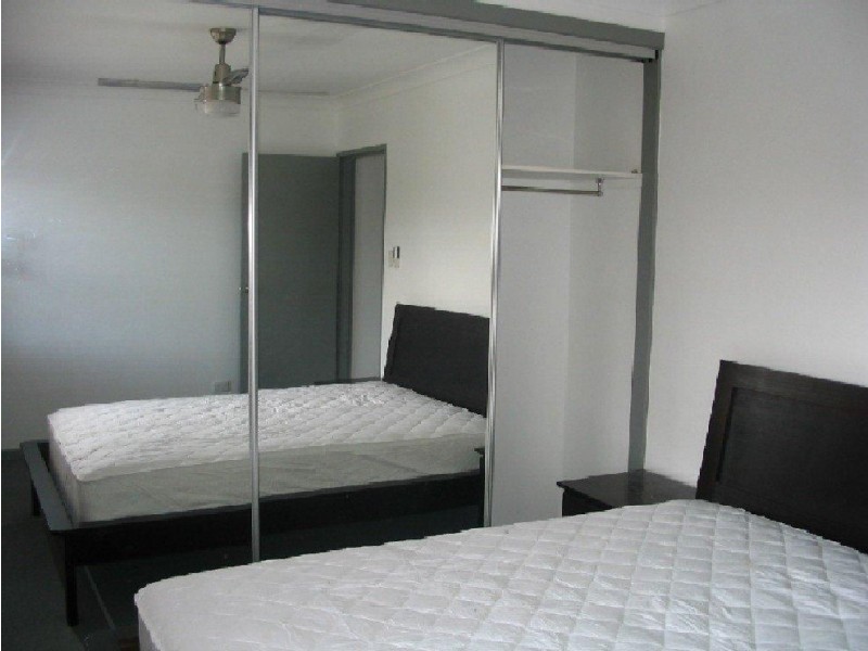 8/93 Sherwood Rd, Toowong QLD 4066