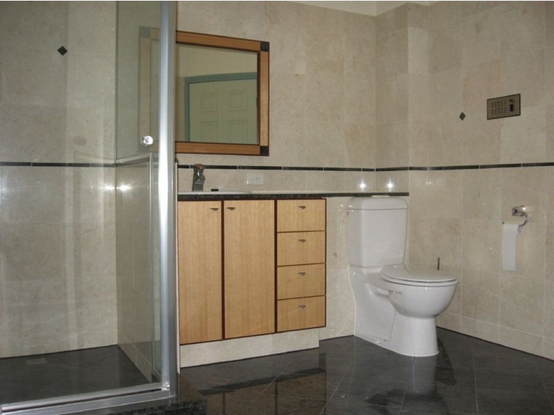 2/26 Gordon Ave, Milton QLD 4064