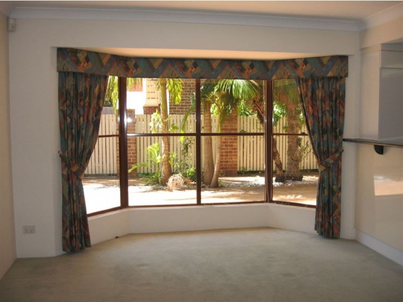 2/26 Gordon Ave, Milton QLD 4064