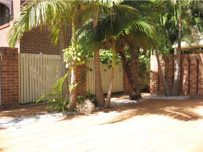 2/26 Gordon Ave, Milton QLD 4064