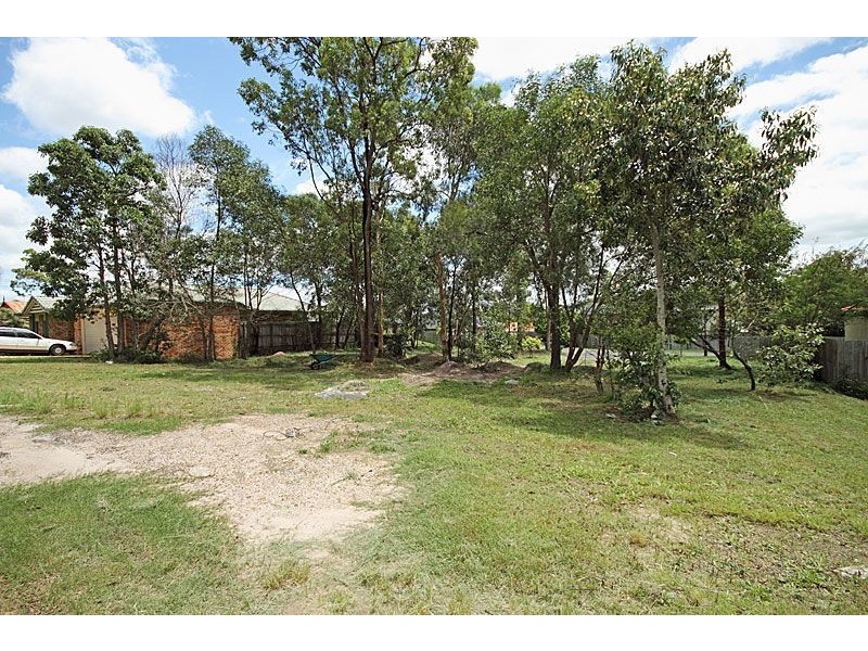 8 Ashton Way, Forest Lake QLD 4078