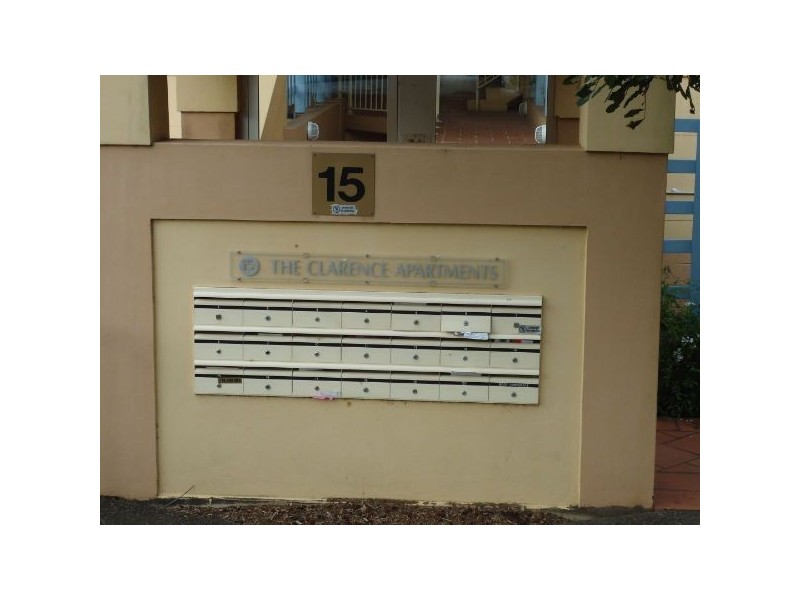 4/15 Clarence Rd, Indooroopilly QLD 4068