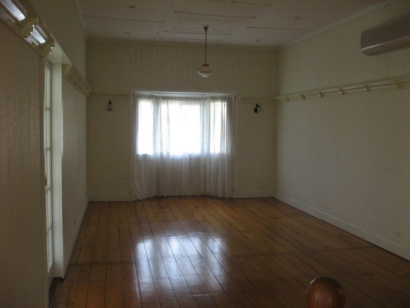 5 Huxham Tce, Auchenflower QLD 4066