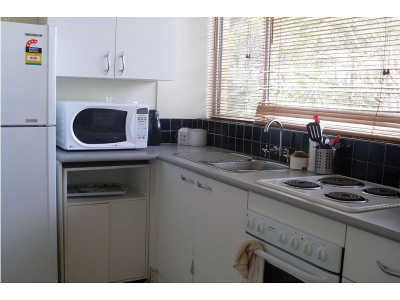 3/9 Broomfield St, Taringa QLD 4068