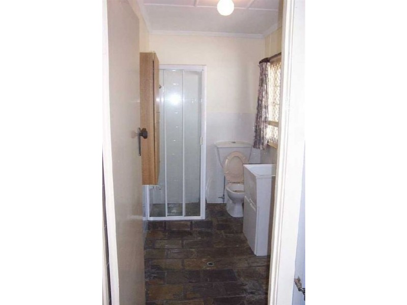 12 Camira St, St Lucia QLD 4067