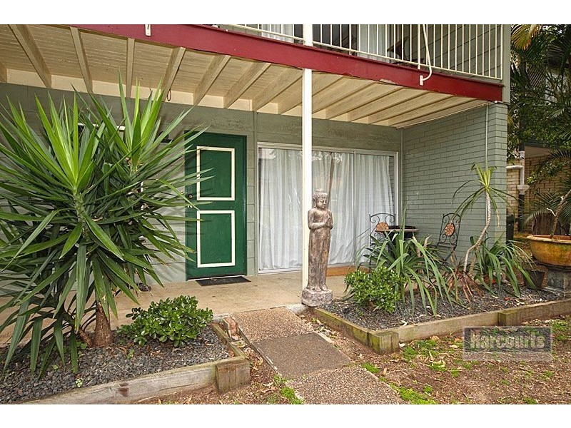 33 Fallbrook St, Kenmore QLD 4069