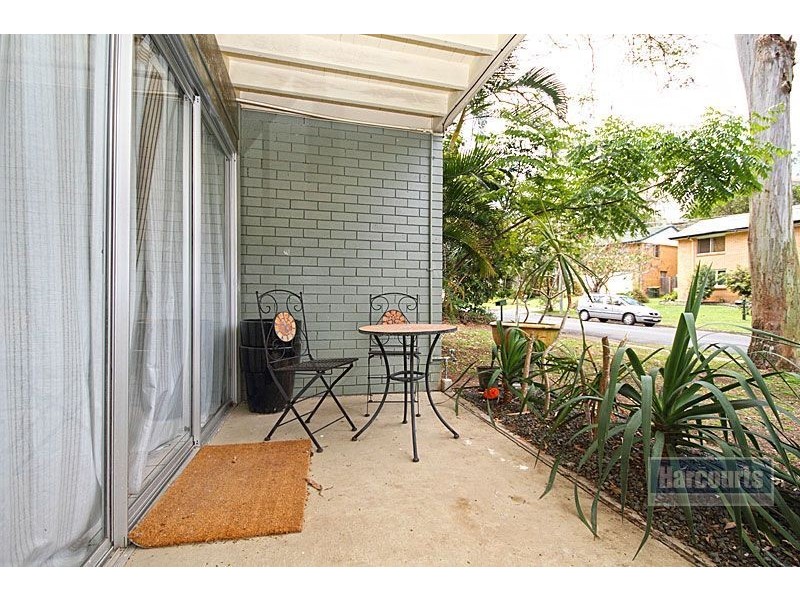 33 Fallbrook St, Kenmore QLD 4069