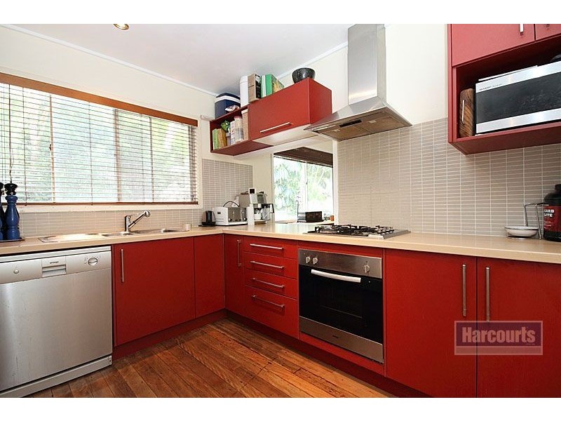 33 Fallbrook St, Kenmore QLD 4069