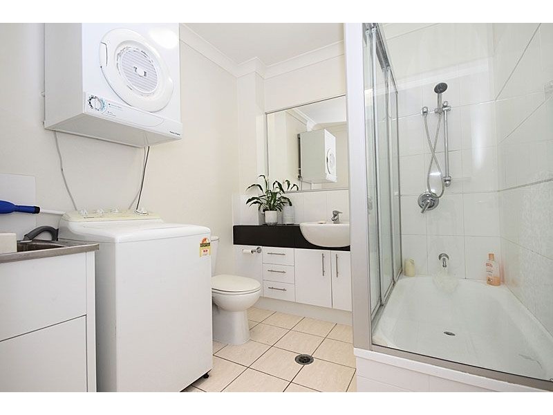 10/41 Coonan, Indooroopilly QLD 4068