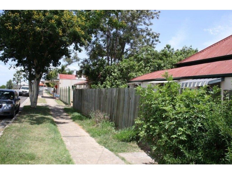 6 Mt Crosby Rd, Tivoli QLD 4305