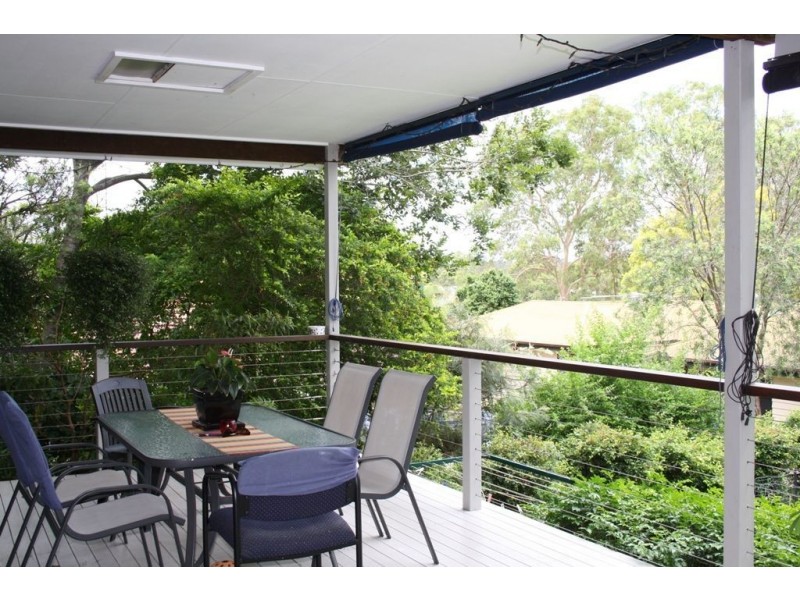 37 Fig Tree Pocket Rd, Chapel Hill QLD 4069